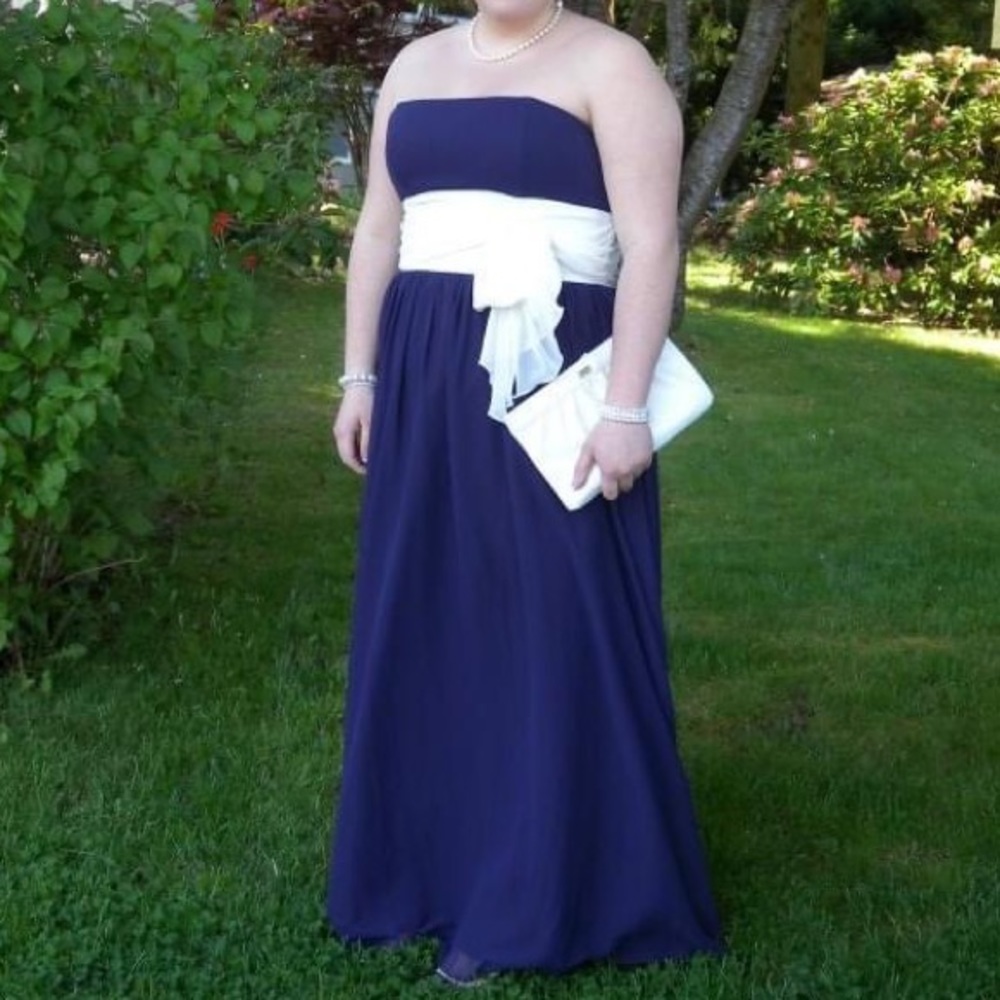 Prom Dress - Picture 5 of 5